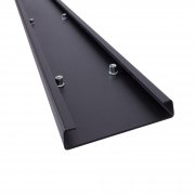 Anslutningsskena, bred med dubbel perforering, med skruvar