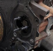 Demontering av centralskruven