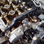 Låsning av kamaxlar på BMW MINI, PSA och Opel med motorerna 1.4 och 1.6 liter