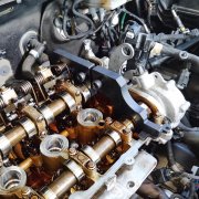 låsning av kamaxlar på BMW Mini PSA och Opel motorer vid byte av kamkedjan