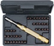 Automatisk stans med 4mm bokstäver