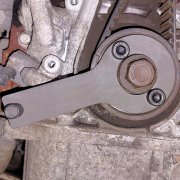 vevaxelmothållare Opel 2.0 CDTi