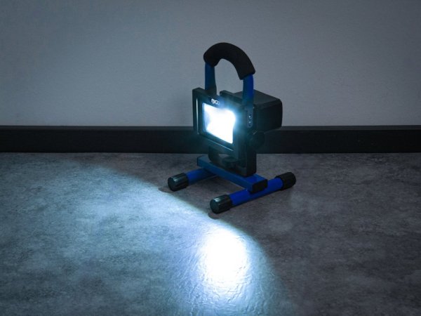 COB LED Arbetslampa 5W – IP65, 350 lm, Uppladdningsbar
