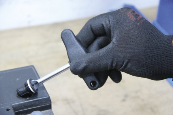 Batteriplugg-skruvmejsel med T-handtag