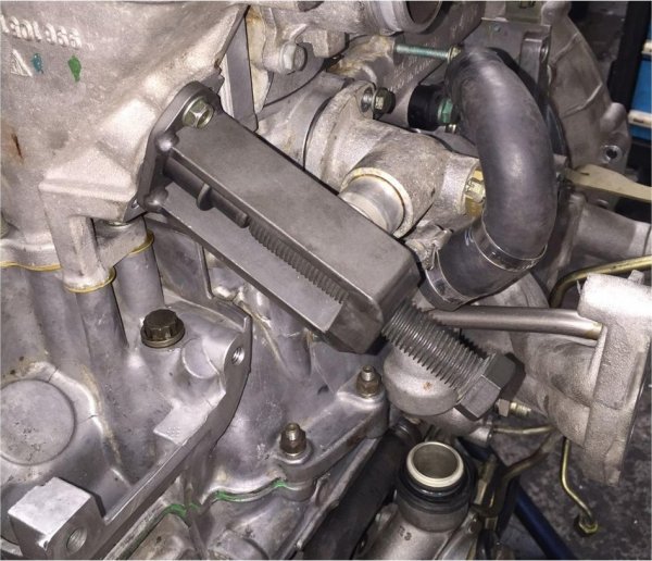 extra kedjespannare för porsche M64
