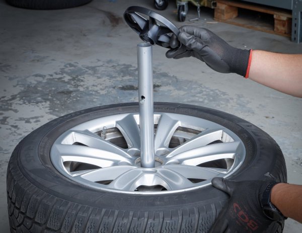 Säker Däckställ, flyttbar för garaget
